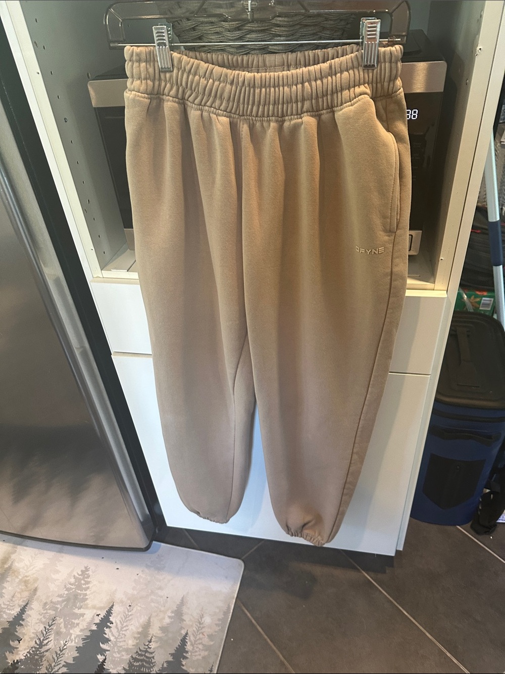 Dfyne joggers new never worn small med stretchy $69 retail